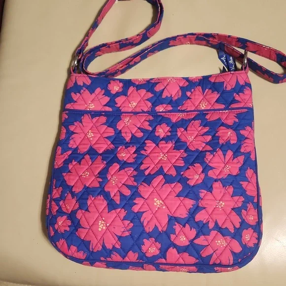 Make an offer. Vera Bradley Art Poppies Shoulder bag - Picture 3 of 12